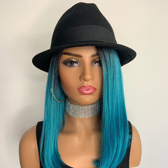 Very Pretty 16” Ombre Turquoise Blue Angled Bob Synthetic Lace Front Wig - Picture 6 of 8